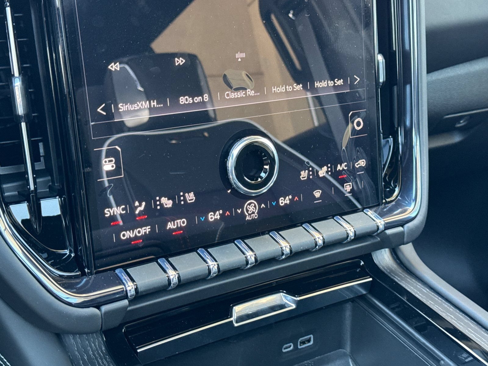 New 2026 GMC Yukon XL AT4 Ultimate AWD/4WD image 21