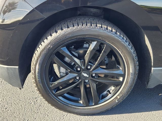 Certified 2020 Chevrolet Equinox LT w/ Midnight Edition image 8