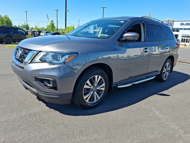 Used 2020 Nissan Pathfinder SV AWD/4WD image 3