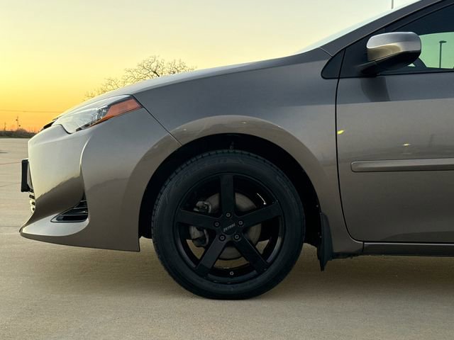 Used 2017 Toyota Corolla LE image 5