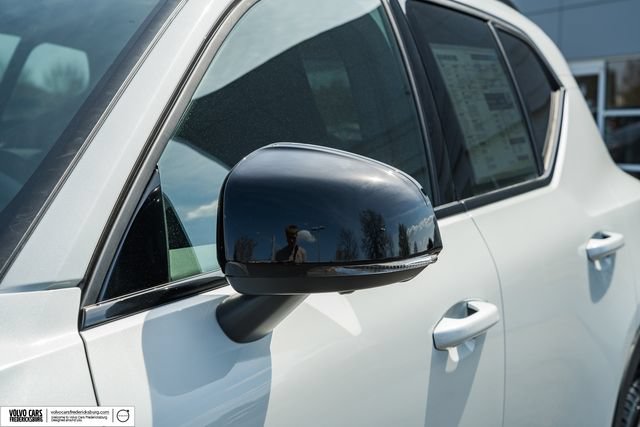 New 2026 Volvo XC40 B5 Plus w/ Climate Package AWD/4WD image 16