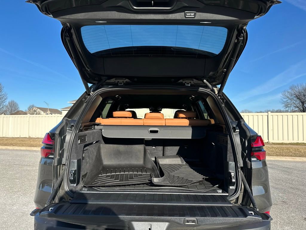 Certified 2024 BMW X5 xDrive40i w/ Premium Package image 24