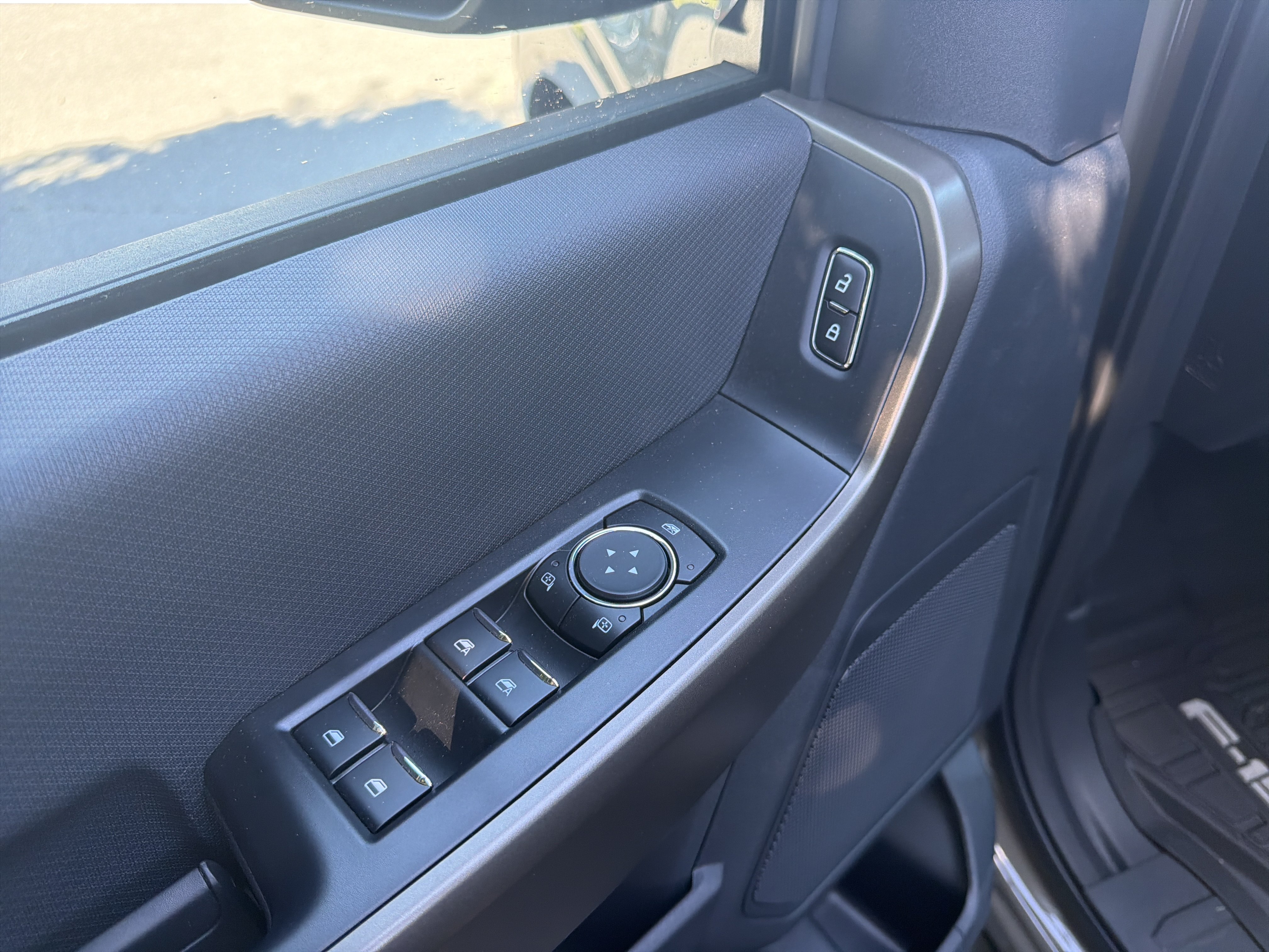Used 2025 Ford F150 STX w/ Equipment Group 201A FX4 AWD/4WD image 16