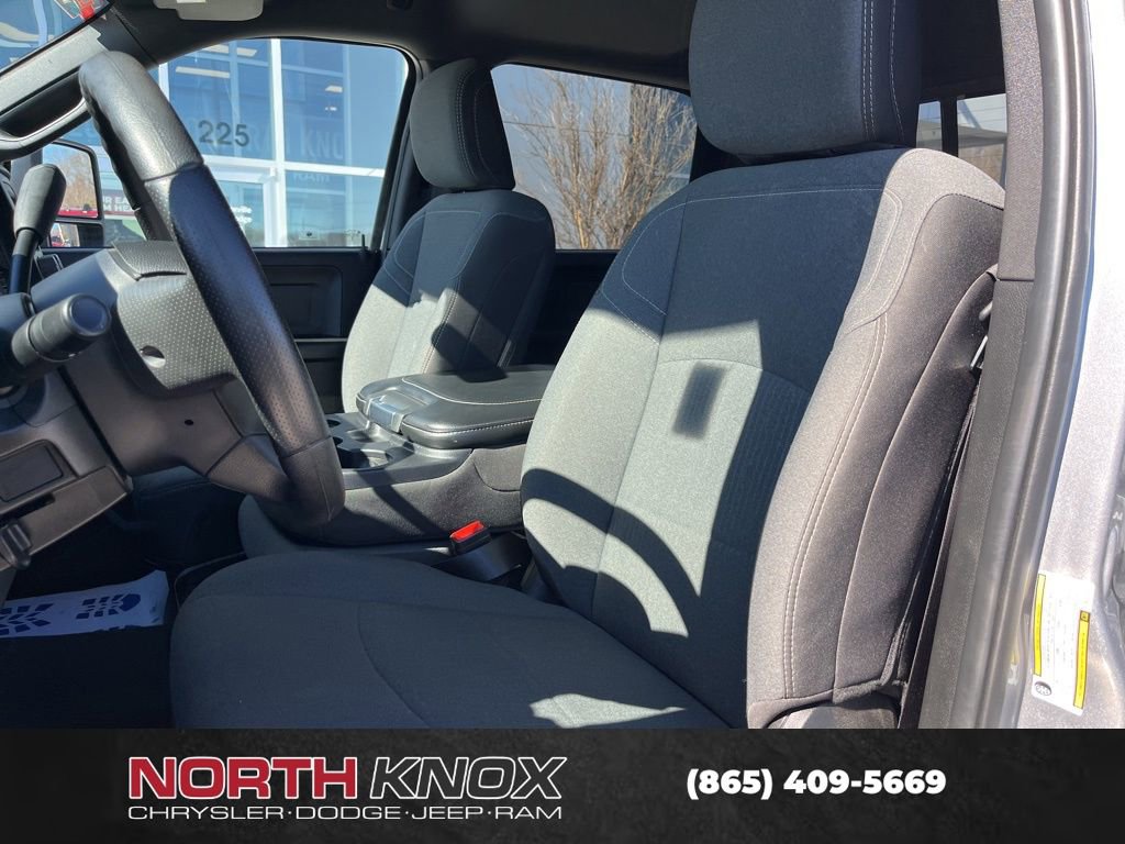 Used 2024 RAM 3500 Tradesman w/ Chrome Appearance Group image 4