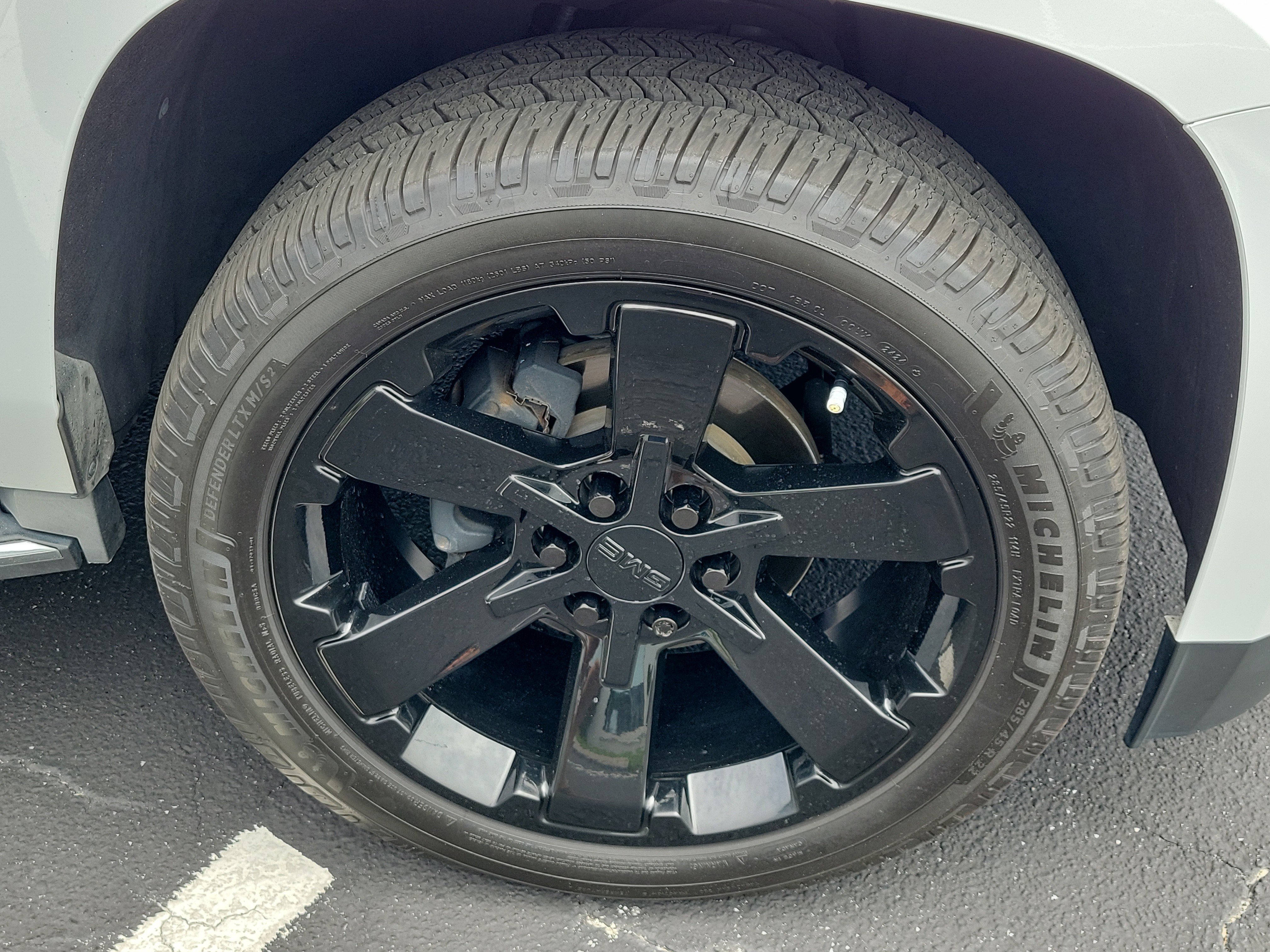 Used 2019 GMC Yukon SLE w/ Convenience Package RWD image 8