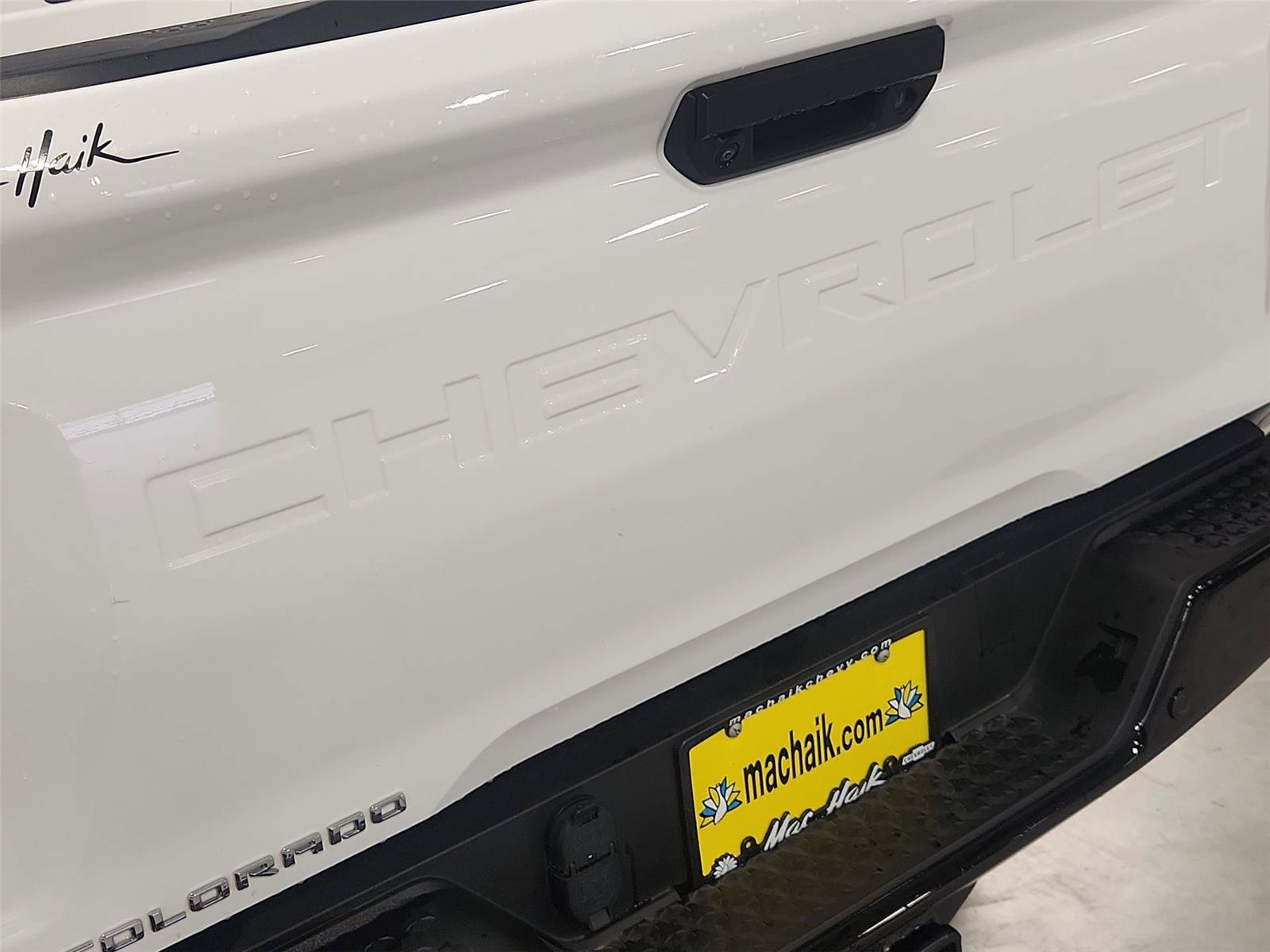 Used 2025 Chevrolet Colorado Z71 AWD/4WD image 29
