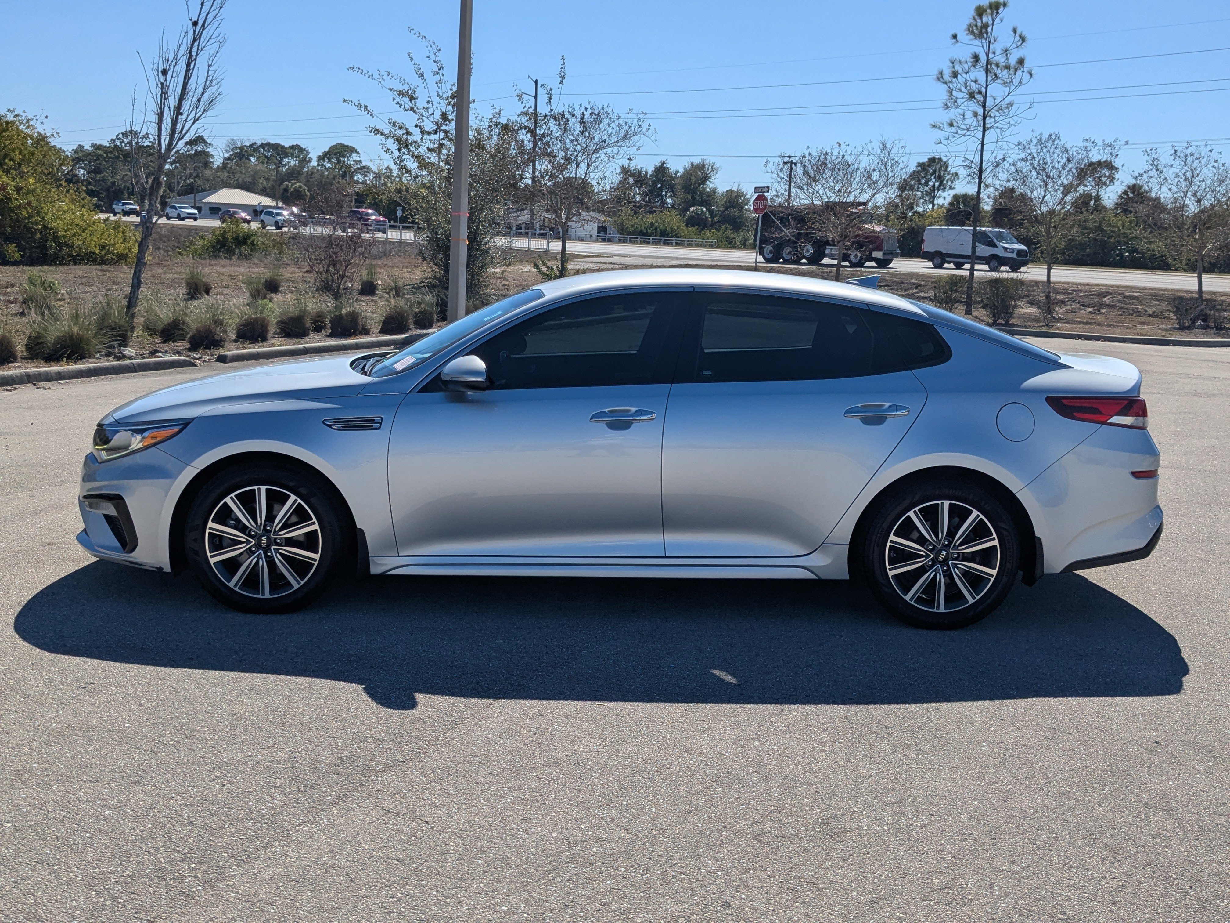 Used 2019 Kia Optima EX image 8
