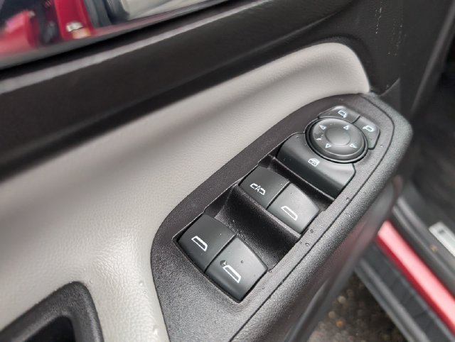 Used 2019 Chevrolet Equinox Premier AWD/4WD image 12