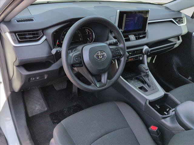 Used 2025 Toyota RAV4 LE image 10