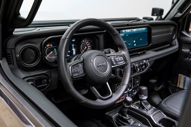 Used 2025 Jeep Wrangler Unlimited Rubicon 392 AWD/4WD image 59