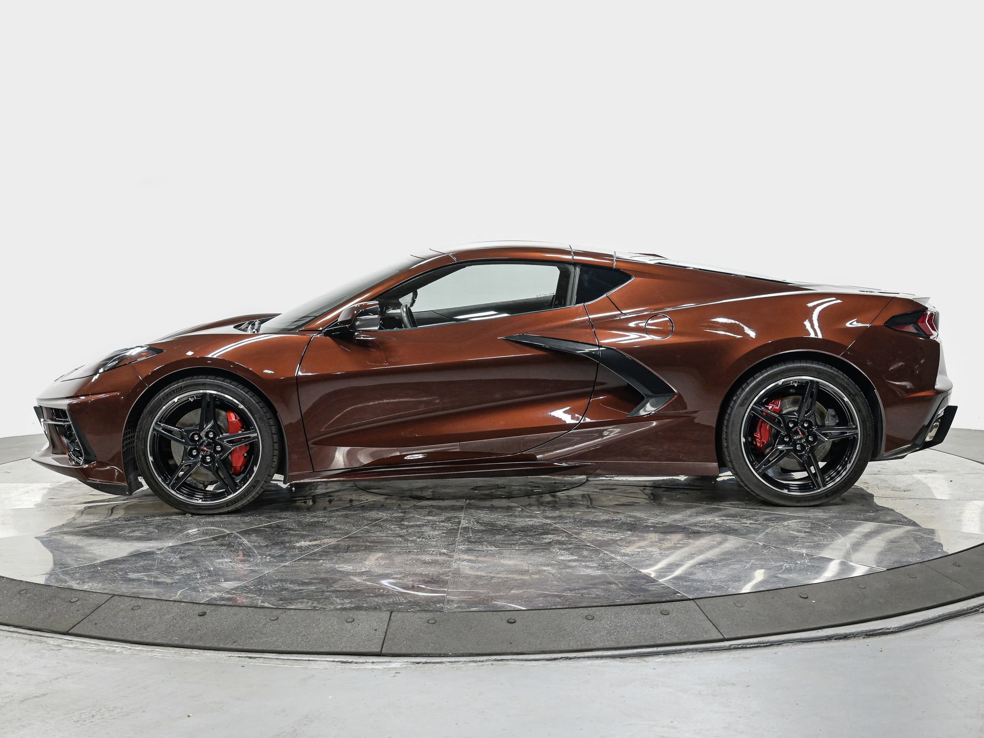 Used 2022 Chevrolet Corvette Stingray Preferred Cpe w/ Z51 Performance Package image 2