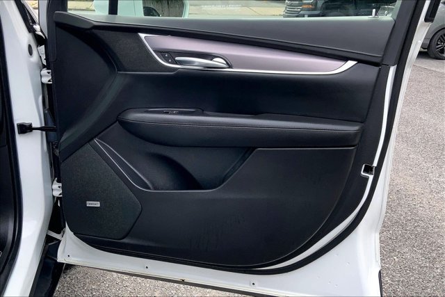 Used 2018 Cadillac XT5 Luxury w/ Driver Awareness Package AWD/4WD image 24