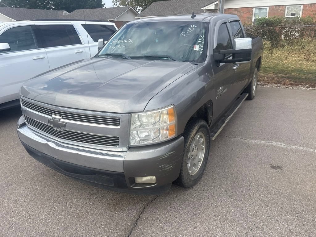Used 2009 Chevrolet Silverado 1500 LT w/ Texas Edition RWD image 6
