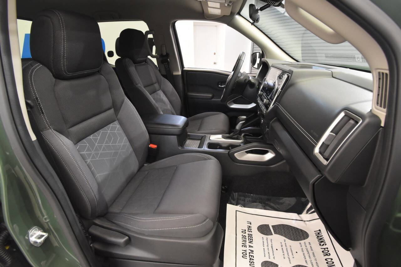 Used 2025 Nissan Frontier SV w/ SV Convenience Package image 15