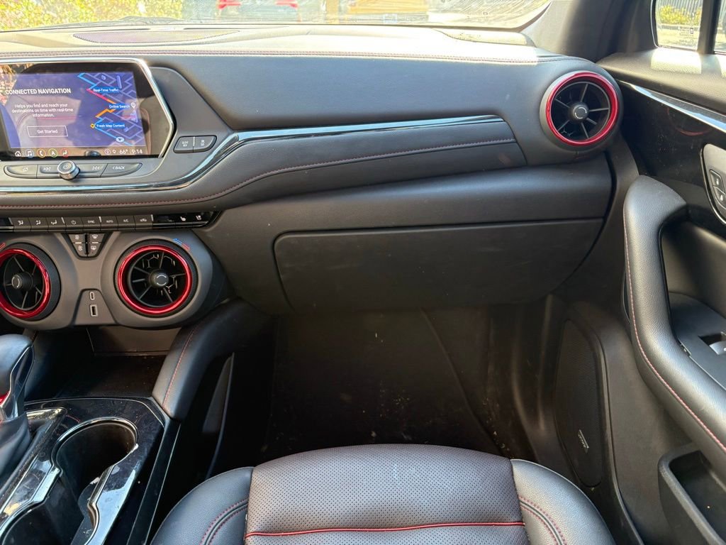 Used 2022 Chevrolet Blazer RS w/ Enhanced Convenience Package image 8