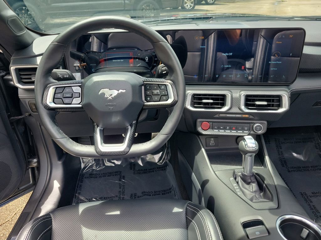 Used 2025 Ford Mustang Premium image 15