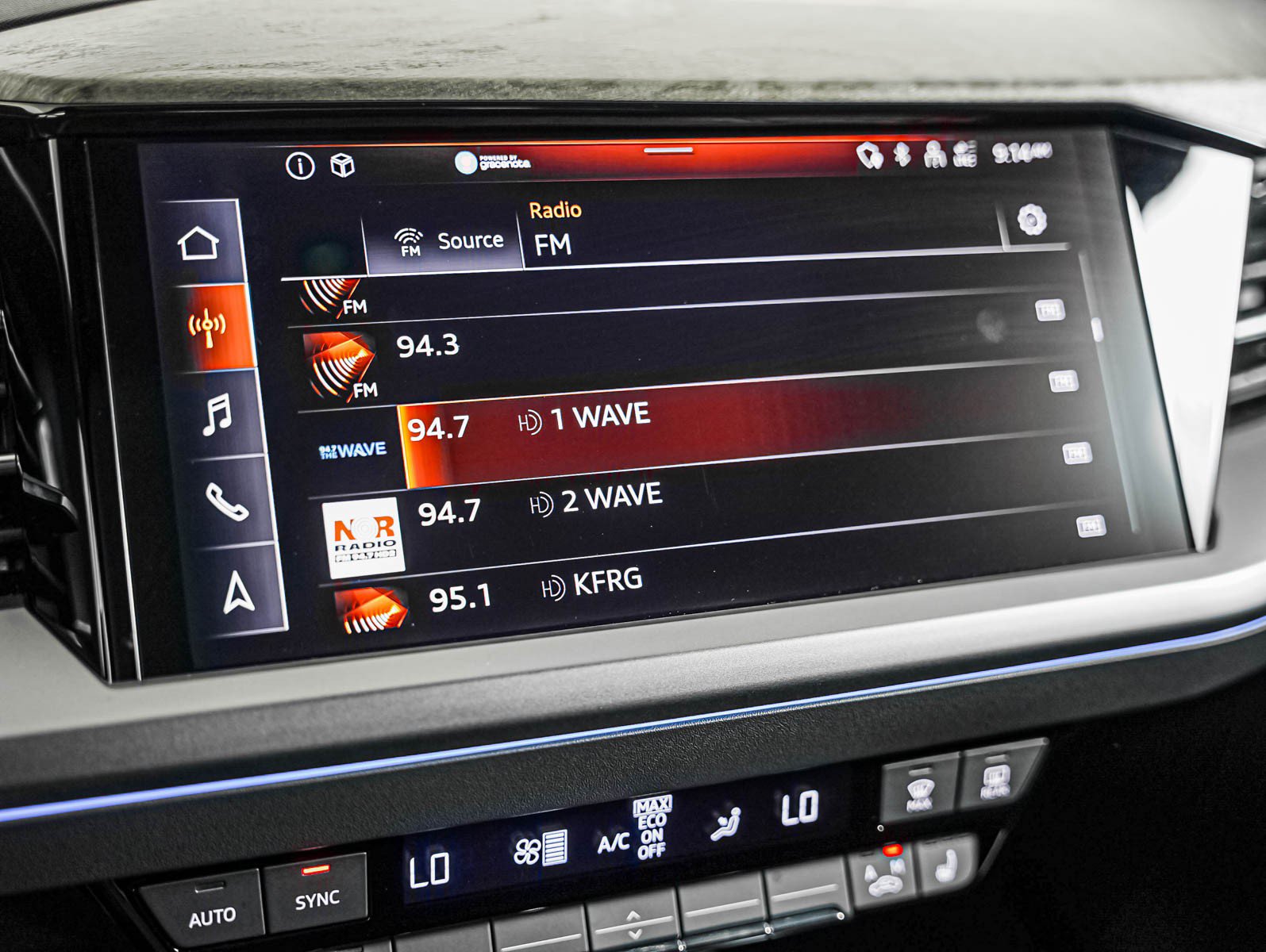 Used 2025 Audi Q4 e-tron Premium Plus w/ Premium Plus AWD/4WD image 18