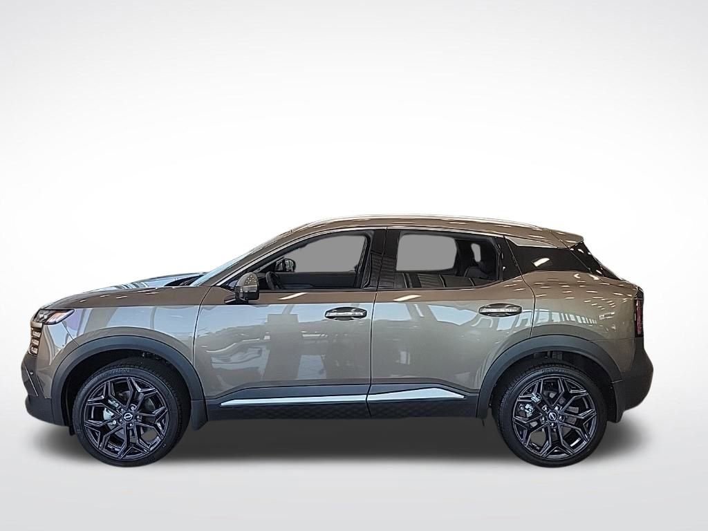 New 2025 Nissan Kicks SR w/ SR Premium Package image 2
