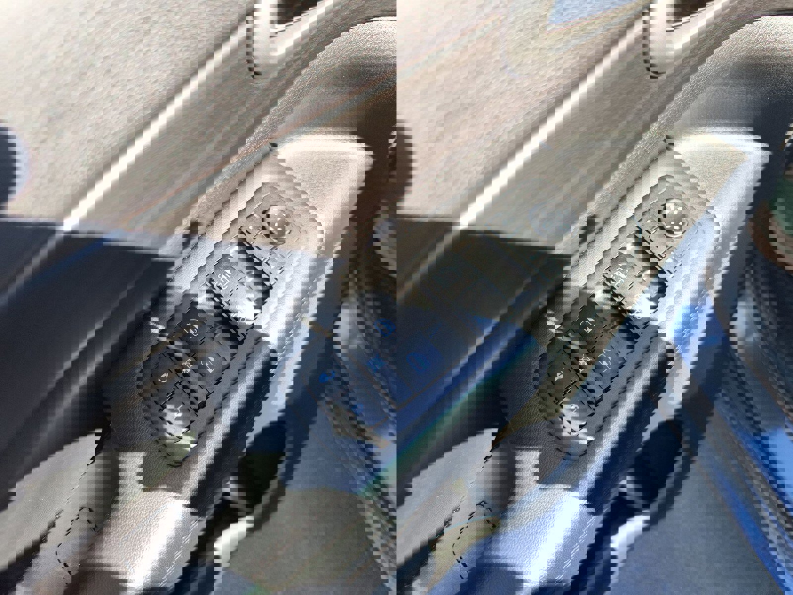 Used 2018 Jeep Grand Cherokee Altitude image 22