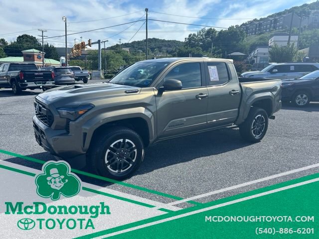 Certified 2024 Toyota Tacoma TRD Sport AWD/4WD image 1