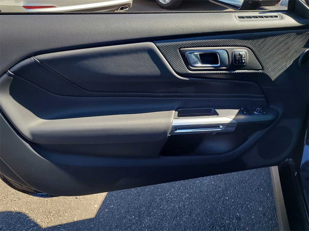 Used 2024 Ford Mustang Premium image 7