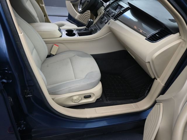 Used 2018 Ford Taurus SEL image 12