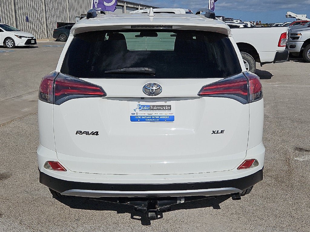 Used 2017 Toyota RAV4 XLE FWD image 6