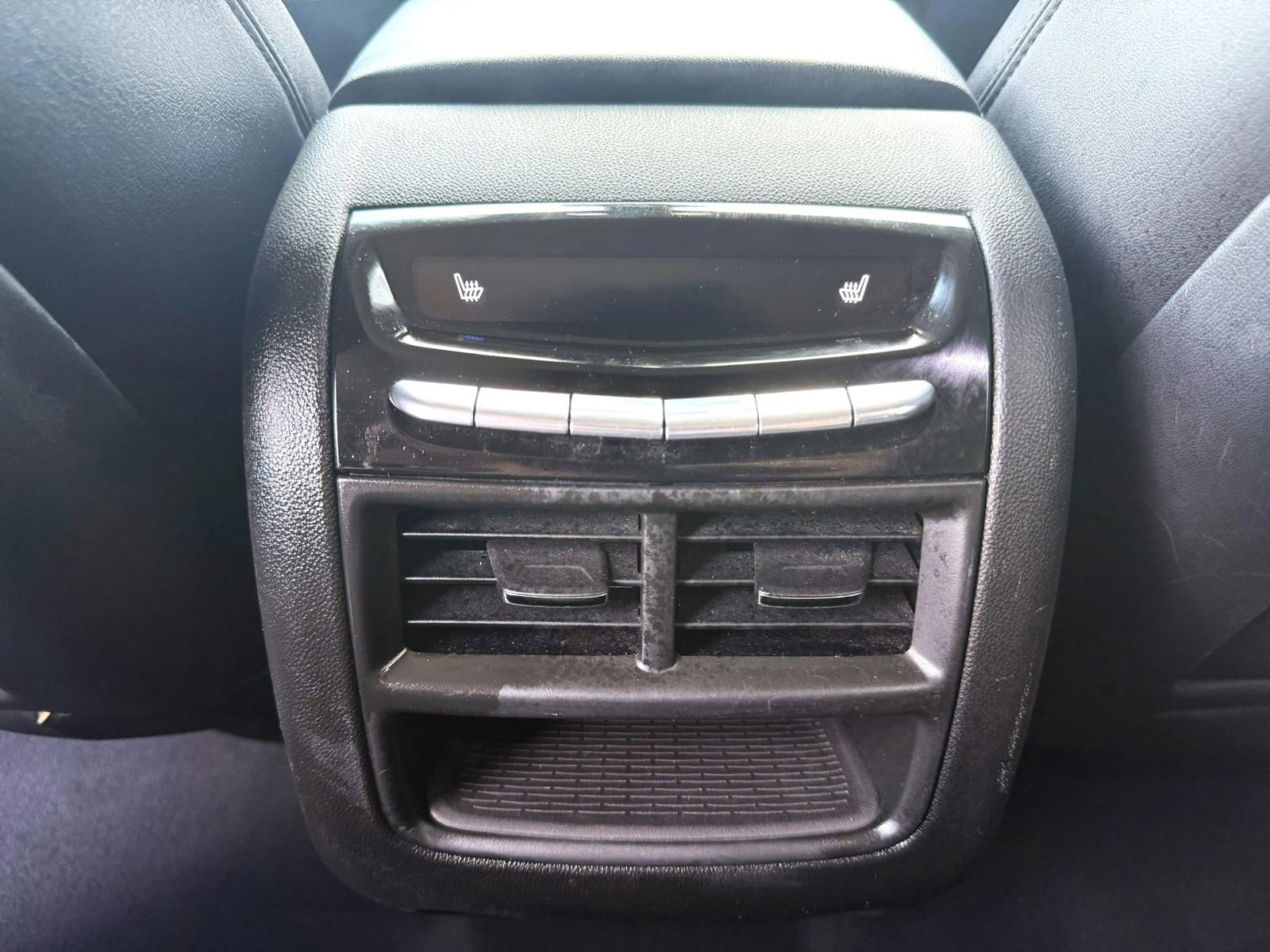 Used 2017 Cadillac XT5 Premium Luxury w/ Driver Assist Package image 17