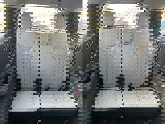 New 2025 Hyundai Palisade SE image 22