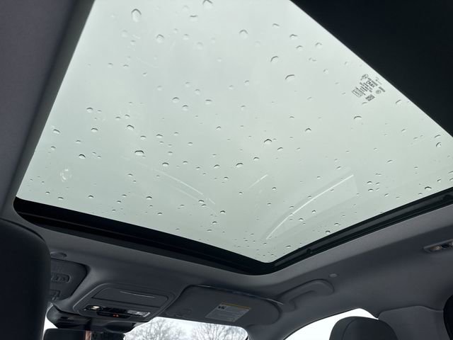 Used 2022 Lincoln Corsair Reserve w/ Sport Package image 18