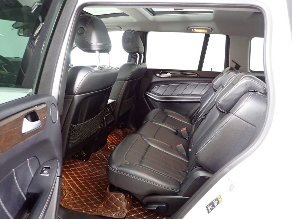 Used 2014 Mercedes-Benz GL 450 4MATIC image 44