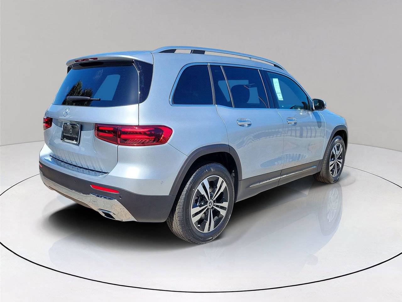 New 2026 Mercedes-Benz GLB 250 image 6