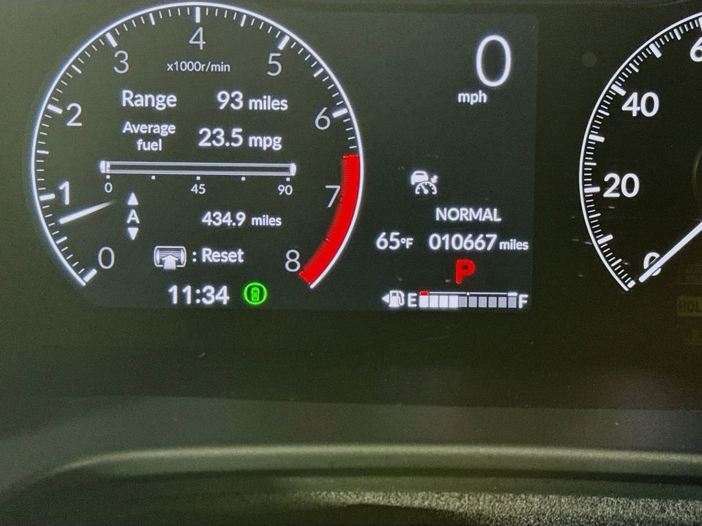 Used 2025 Honda CR-V LX image 14