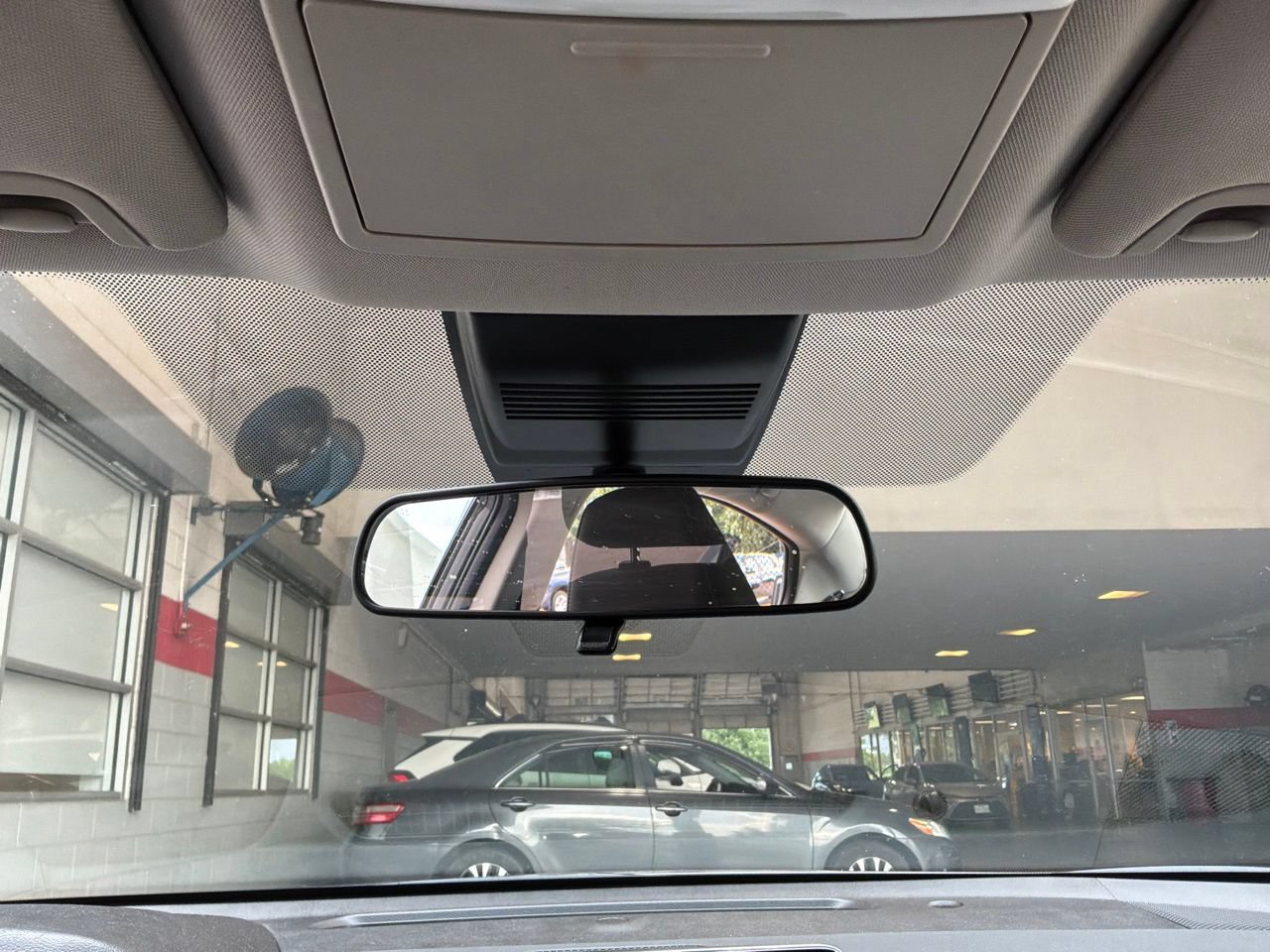 Used 2025 Nissan Altima 2.5 SV FWD image 18