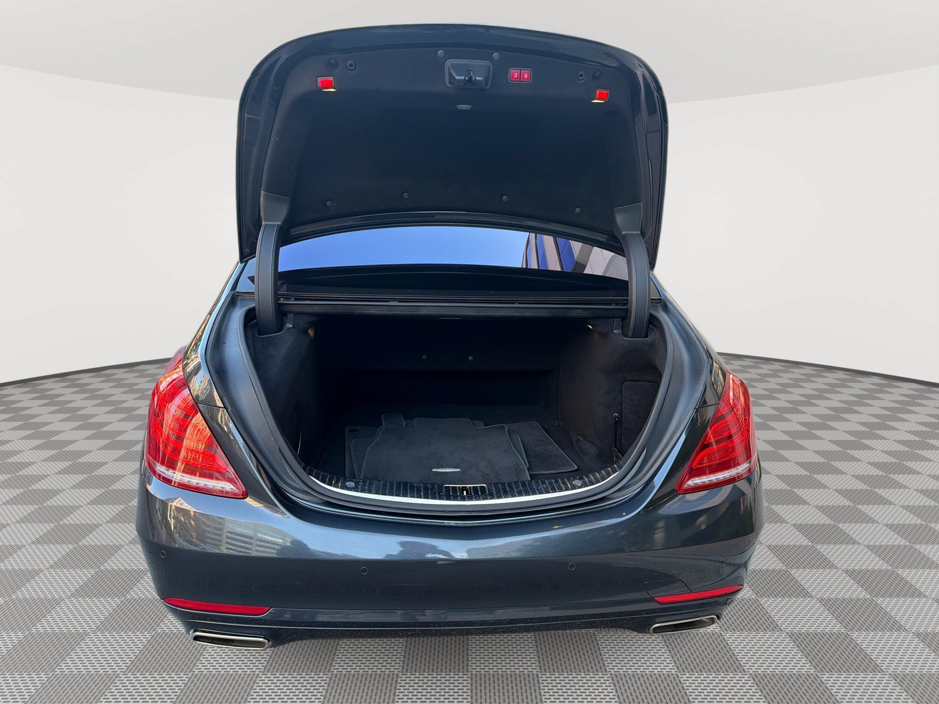 Used 2016 Mercedes-Benz S 550 Sedan image 21