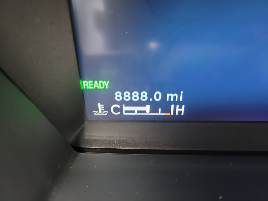 Used 2025 Lincoln Corsair Grand Touring w/ Equipment Group 301A AWD/4WD image 31