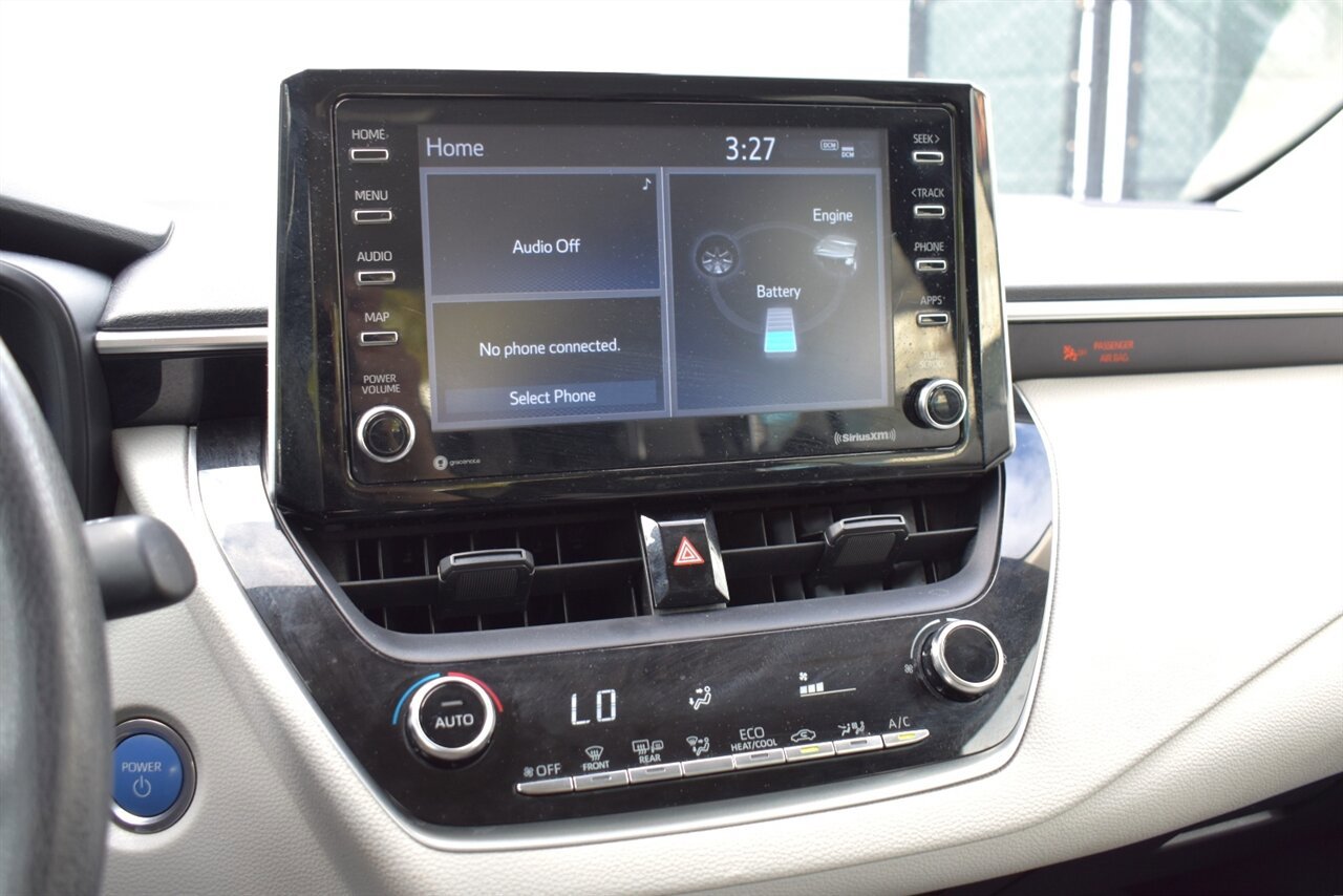 Used 2021 Toyota Corolla LE FWD image 18