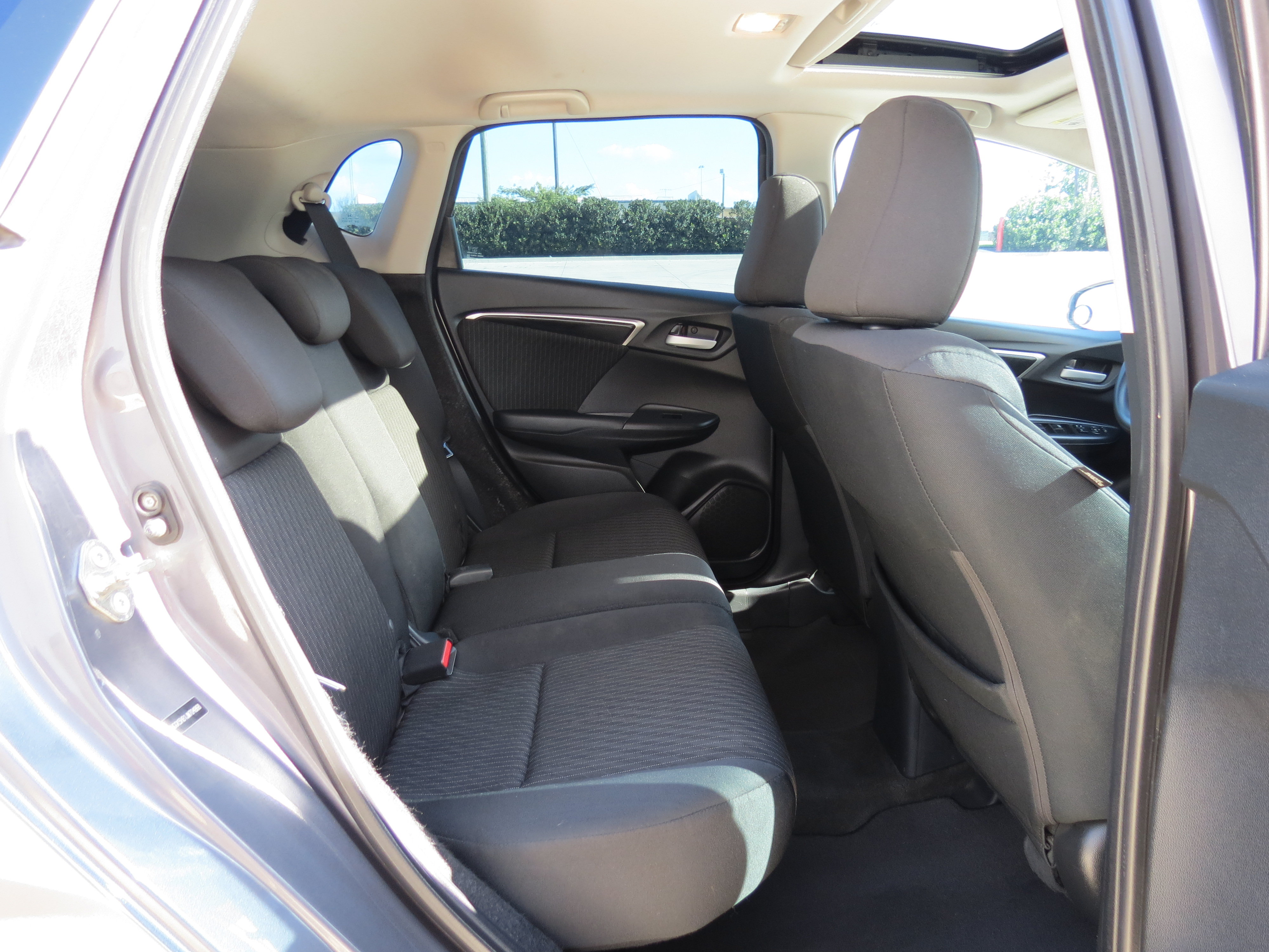 Used 2018 Honda Fit EX image 32