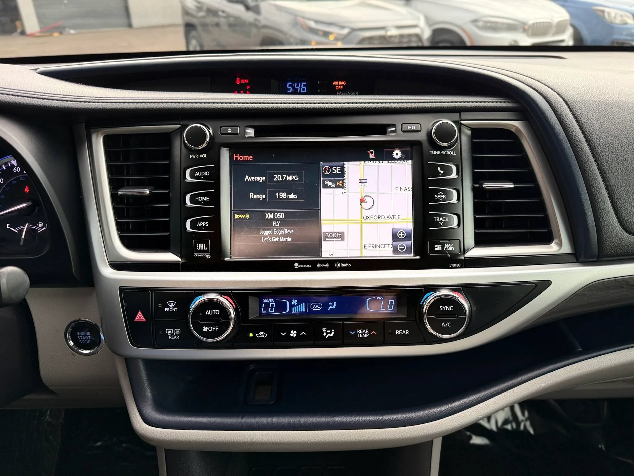 Used 2018 Toyota Highlander Limited w/ Carpet Mat Package (TMS) AWD/4WD image 35
