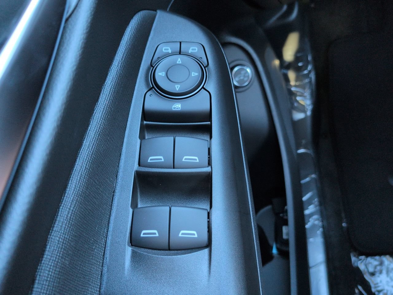 New 2026 Buick Envista Avenir FWD image 25