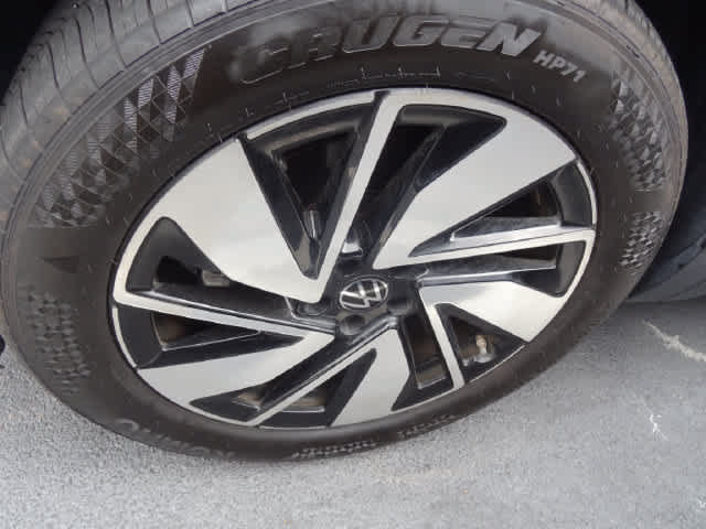 Used 2025 Volkswagen Atlas SE AWD/4WD image 17