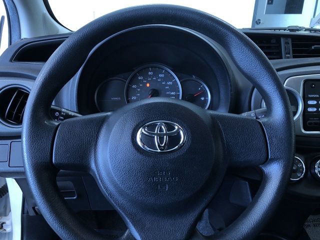 Used 2014 Toyota Yaris L image 23