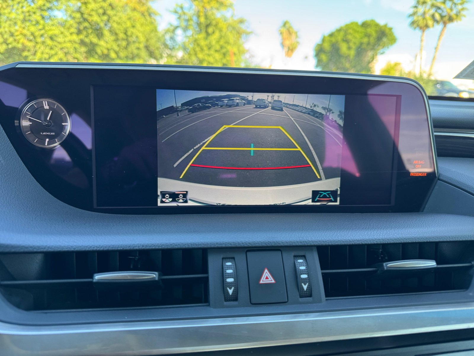 Used 2021 Lexus ES 300h w/ Premium Package image 26