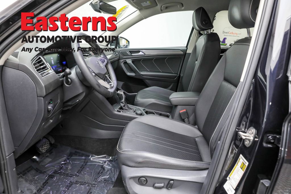 Used 2023 Volkswagen Tiguan SE image 14