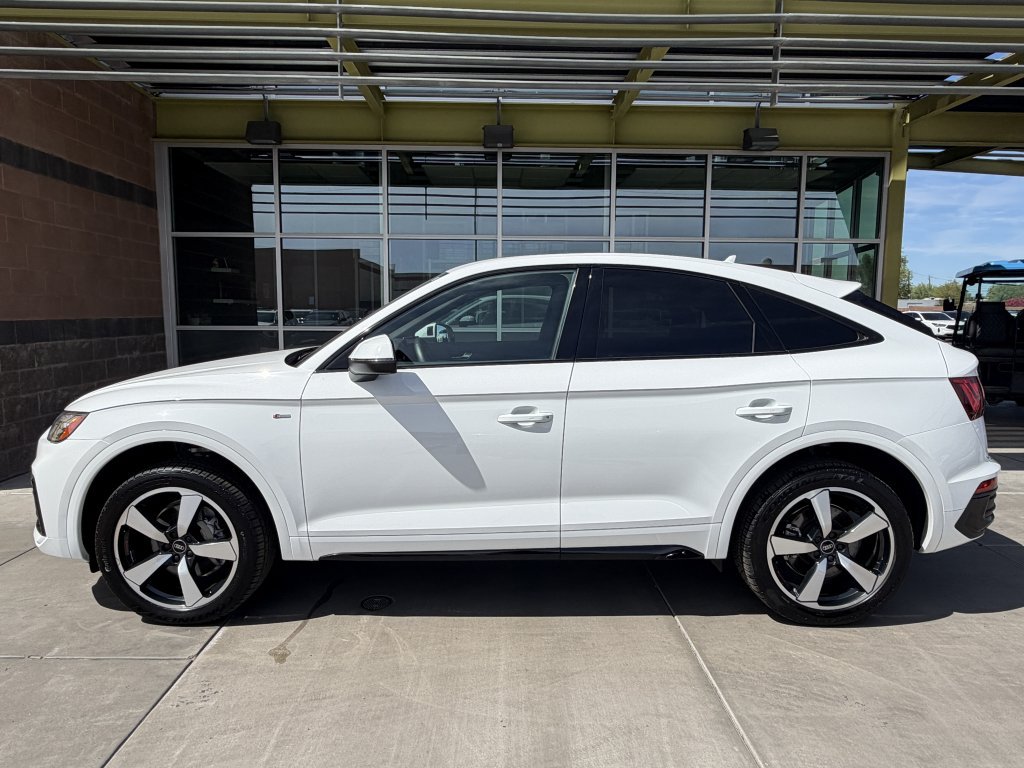 Used 2022 Audi Q5 2.0T Premium Plus w/ Premium Plus Package AWD/4WD image 7