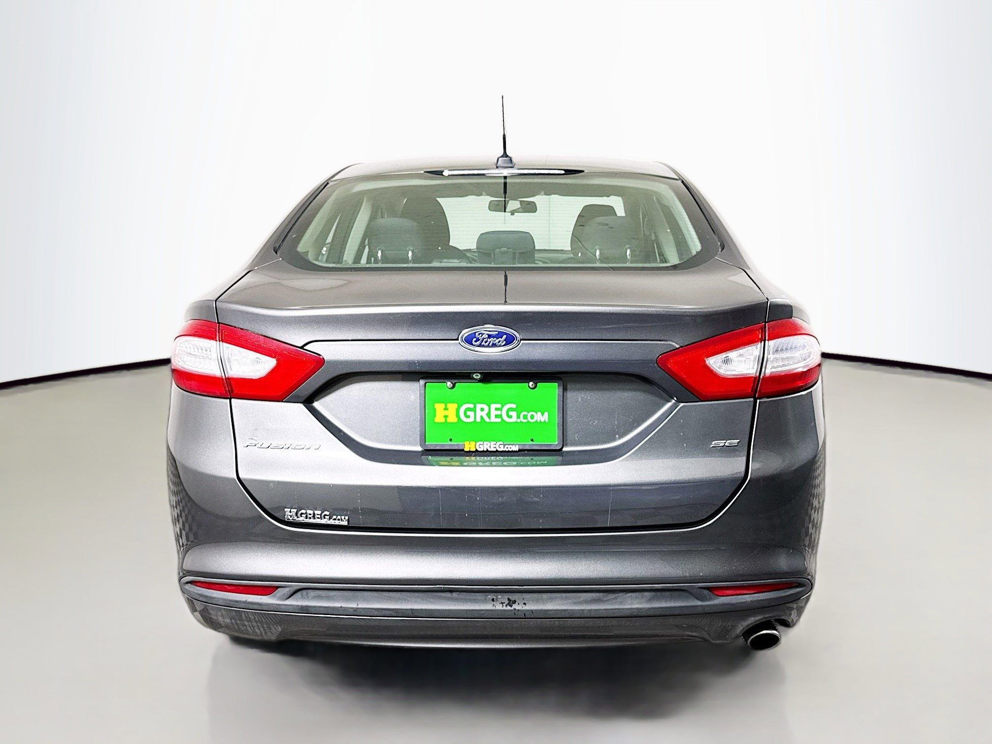 Used 2016 Ford Fusion SE image 8