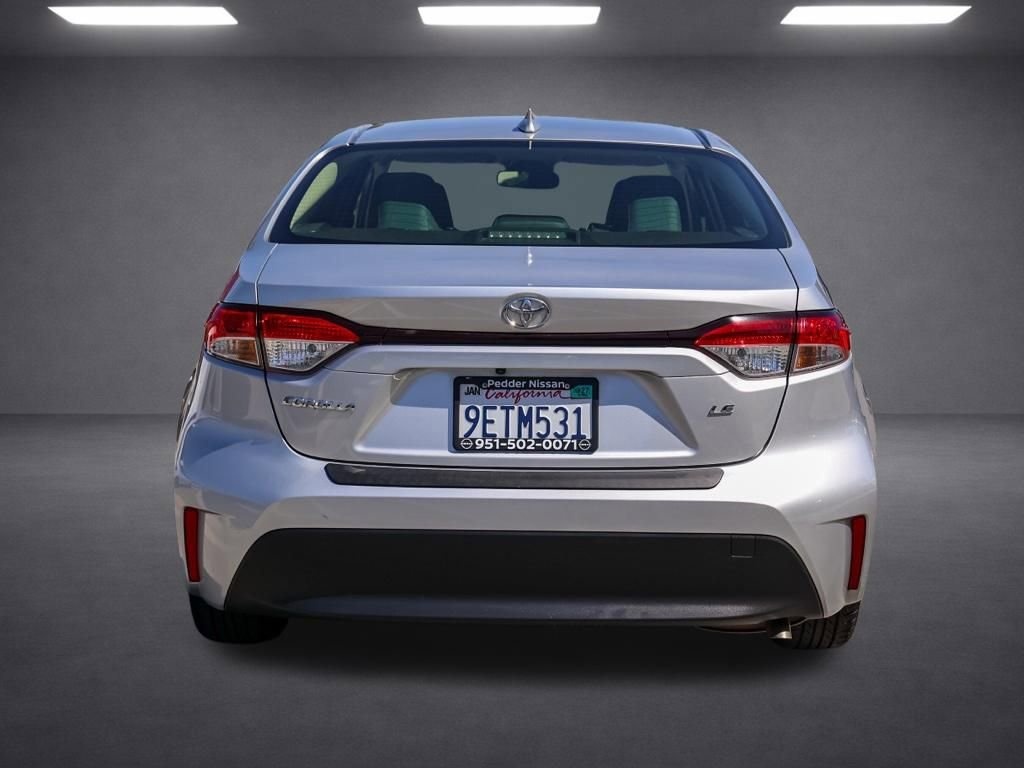 Used 2023 Toyota Corolla LE FWD image 5