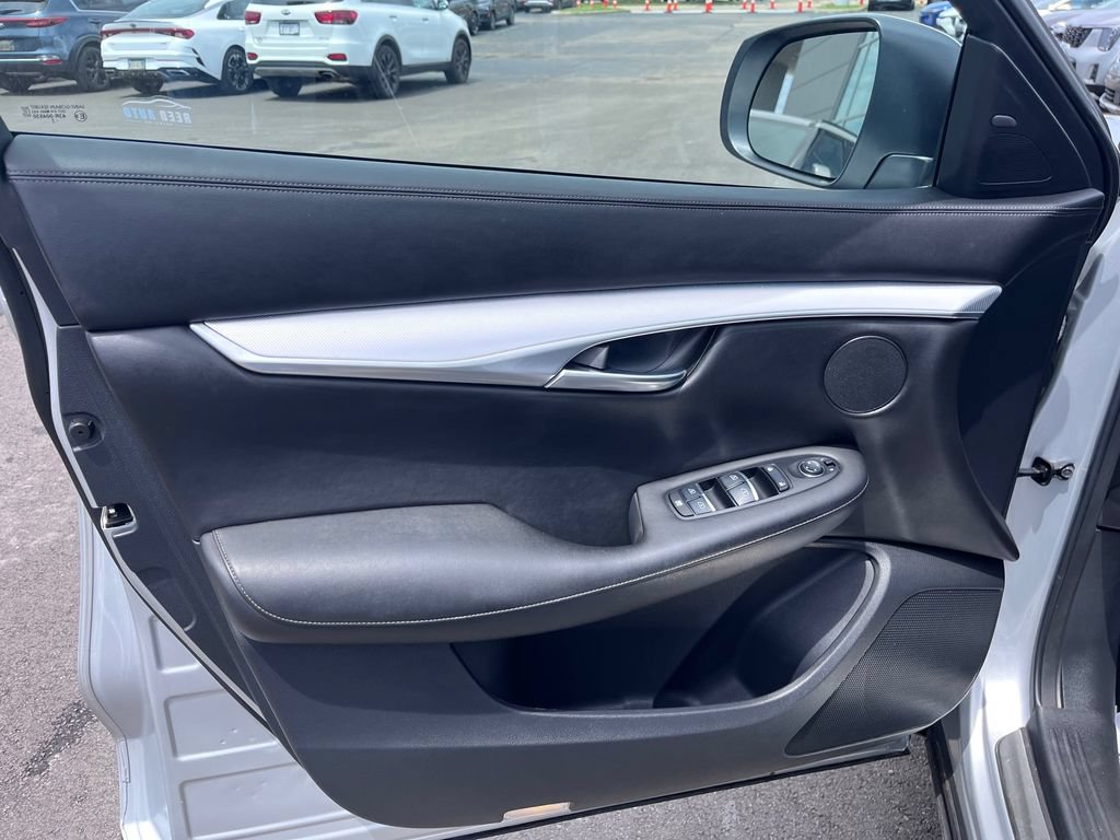 Used 2019 INFINITI QX50 Luxe w/ Protection Package FWD image 8