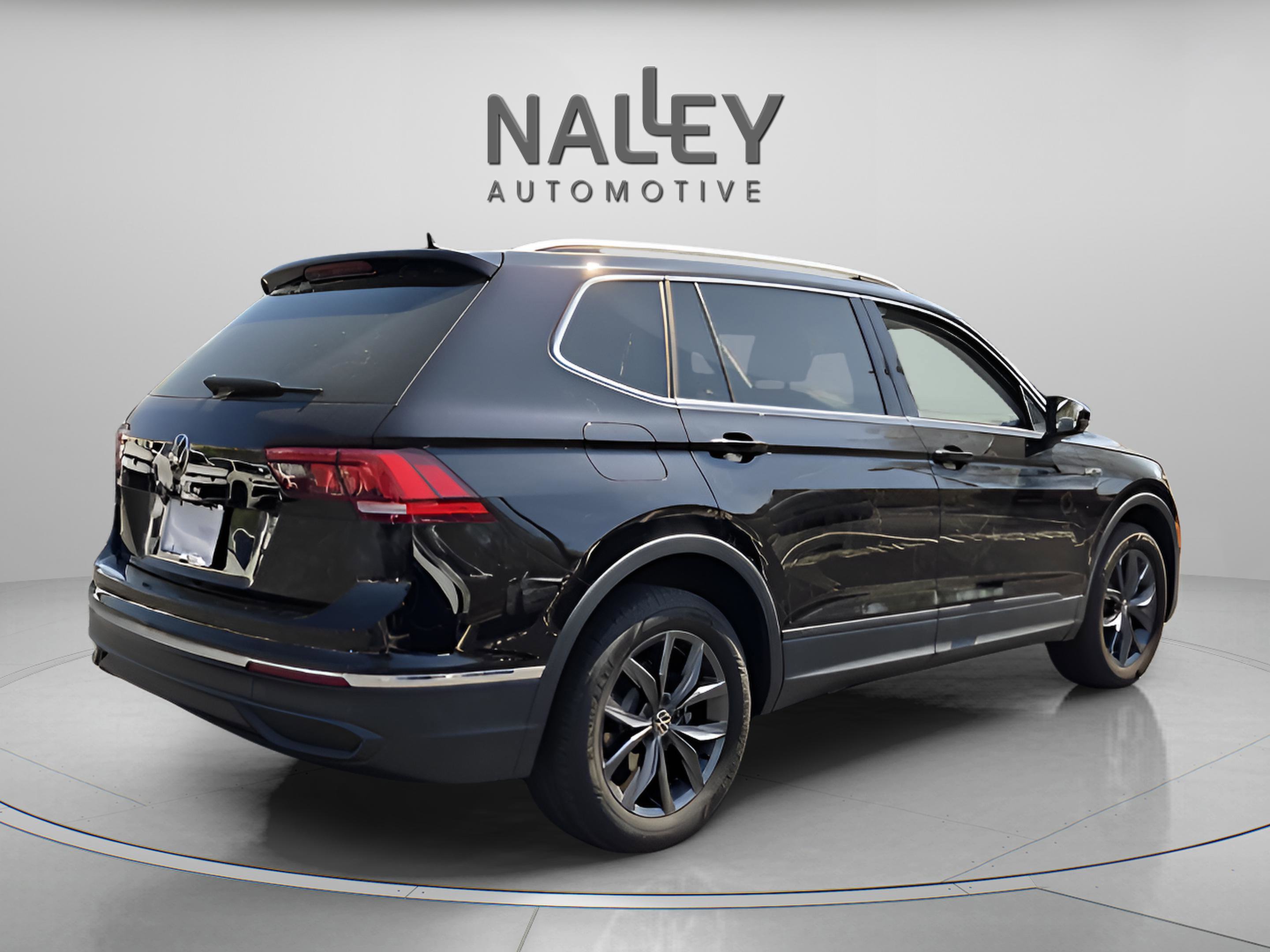 Used 2023 Volkswagen Tiguan SE image 9