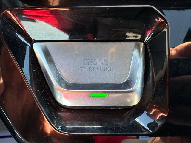 Used 2023 GMC Sierra 1500 AT4 w/ Technology Package AWD/4WD image 24